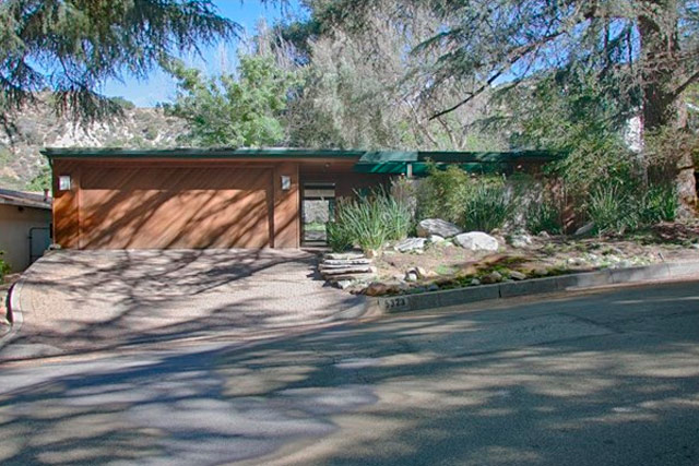 5323 Palm Drive before improvements