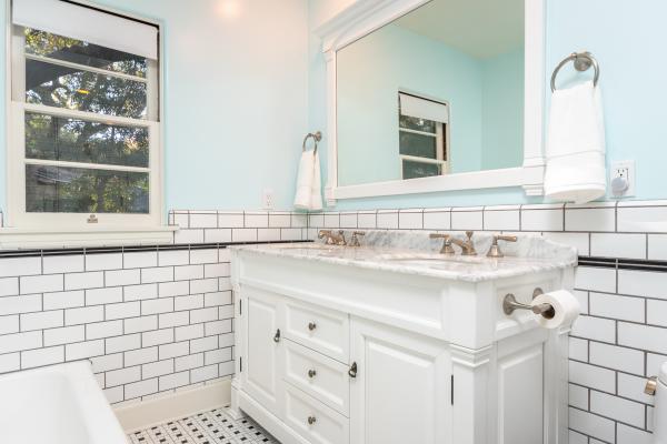 2405 Sylvan Lane Image #888