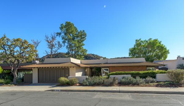 2608 Perkins Circle, Glendale Photo