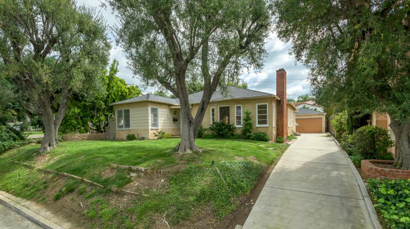Glendale property located at 1324 Loreto Drive