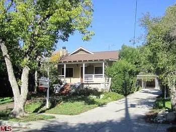 Glendale property located at 2831 Hermosa Avenue